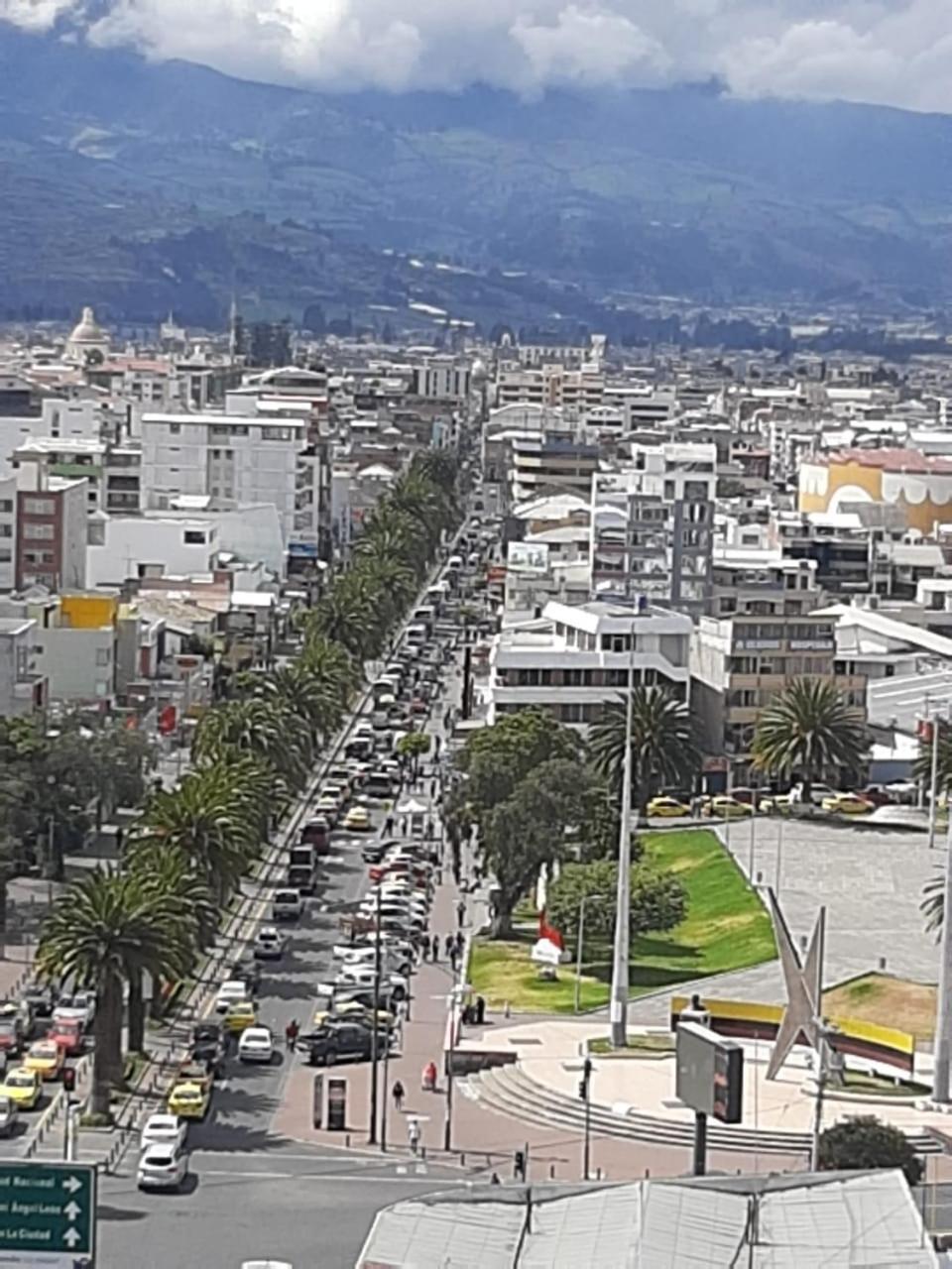 Hotel Zeus Riobamba Dış mekan fotoğraf