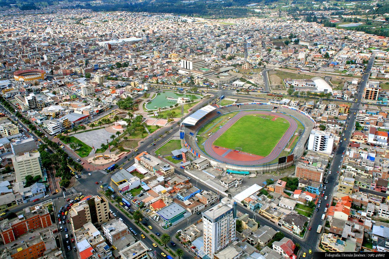 Hotel Zeus Riobamba Dış mekan fotoğraf